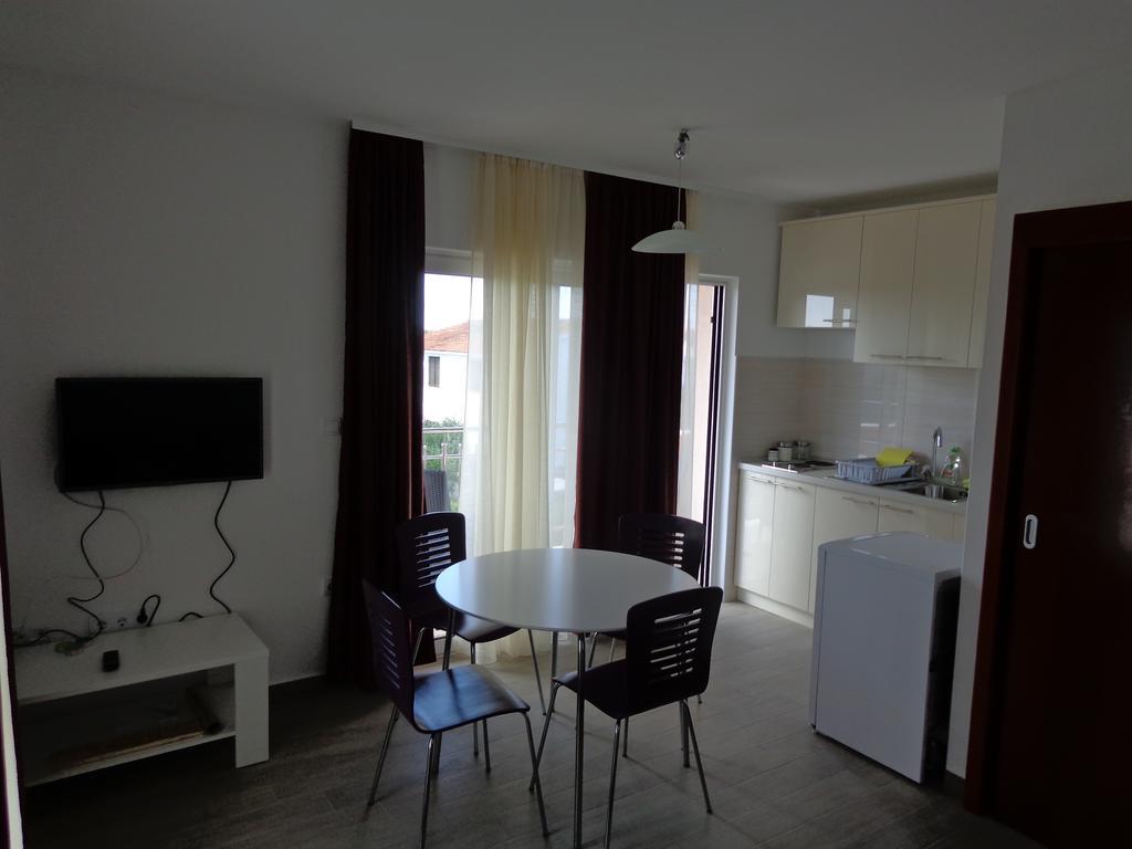 Villa Palas Apartments Rogoznica  Quarto foto
