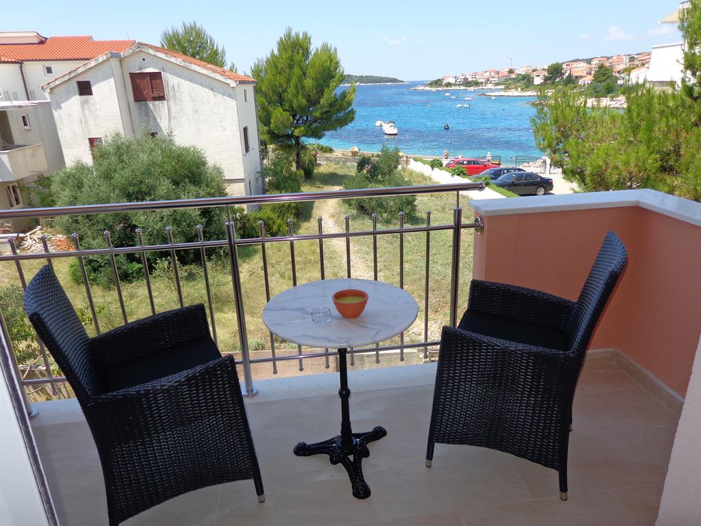 Villa Palas Apartments Rogoznica  Quarto foto